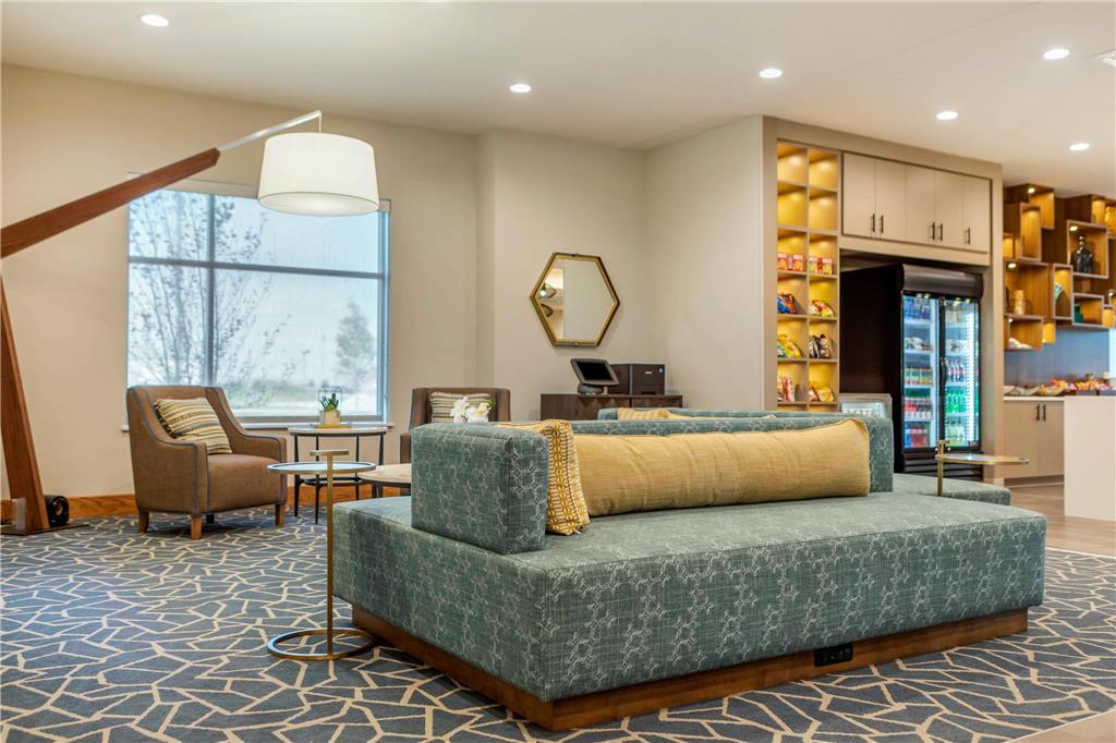 Cambria Hotel Davenport Quad Cities Bettendorf Beltér fotó